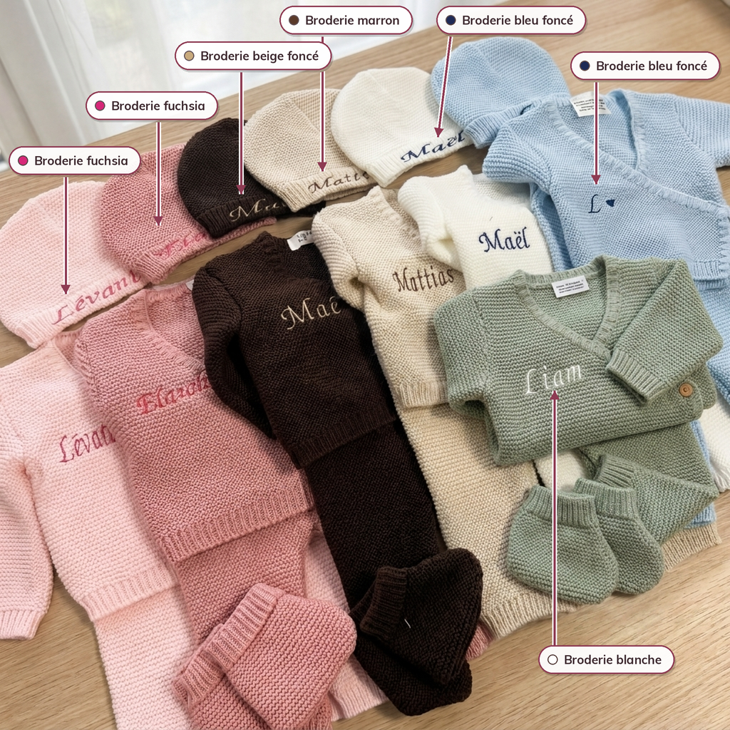 Ensemble en maille brodé